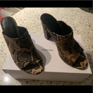 Brand New Vince snakeskin mule!